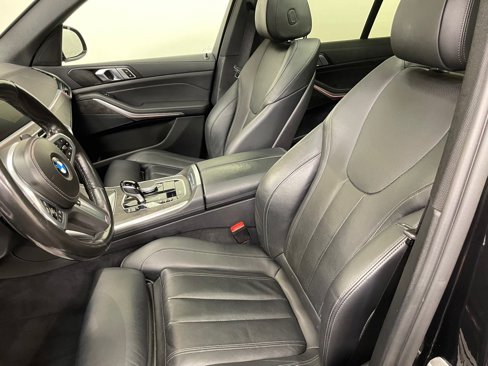 Used 2022 BMW X5 xDrive40i w/ M Sport Package image 9