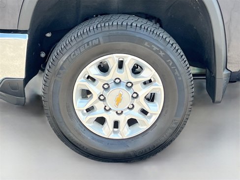 Used 2024 Chevrolet Silverado 3500 LTZ w/ LTZ Convenience Package image 32