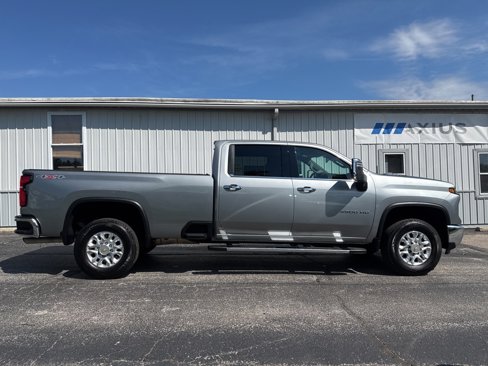 Used 2025 Chevrolet Silverado 3500 LTZ w/ LTZ Plus Package image 8