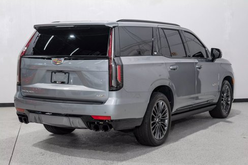 Used 2023 Cadillac Escalade V image 6