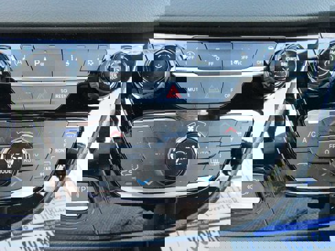 New 2026 Chrysler Voyager LX image 35