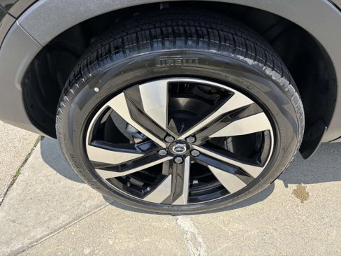 New 2026 Volvo XC40 B5 Ultra w/ Protection Package Premier image 10
