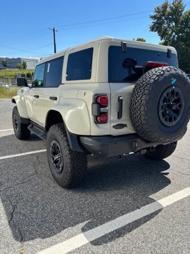 New 2025 Ford Bronco Raptor image 4
