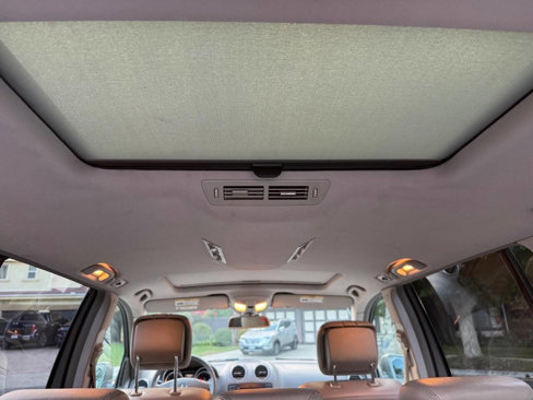 Used 2012 Mercedes-Benz GL 450 4MATIC image 28