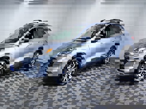 Certified 2022 Ford Escape Titanium image 5