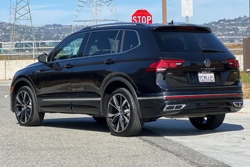 Certified 2022 Volkswagen Tiguan SEL R-Line image 6