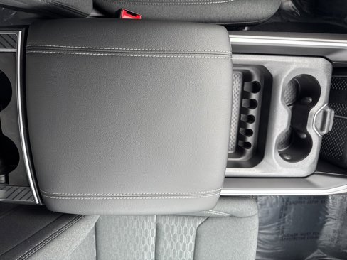 New 2026 RAM 1500 4x4 Crew Cab image 30