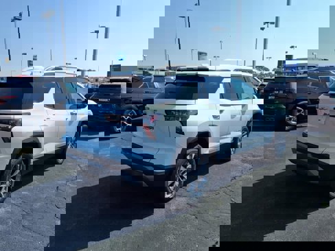 New 2026 Chevrolet Equinox LT w/ LPO, Floor Liner Package image 3
