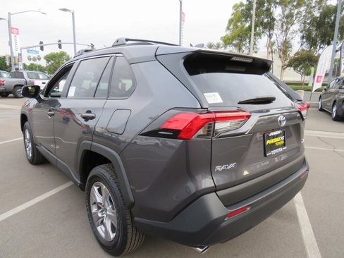 New 2025 Toyota RAV4 XLE image 8