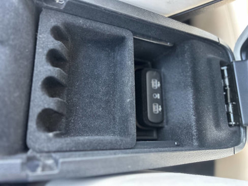 Used 2018 Chrysler 300 Limited w/ Safetytec Plus Group image 39