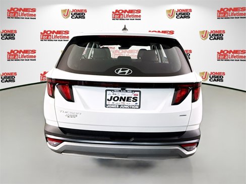 Certified 2025 Hyundai Tucson SE image 16