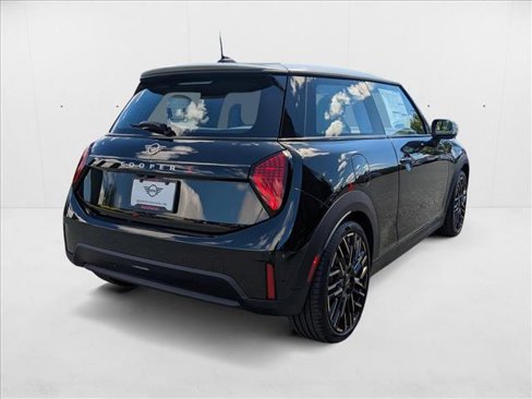 Used 2025 MINI Cooper S image 2