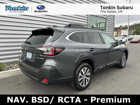 New 2025 Subaru Outback Premium image 3