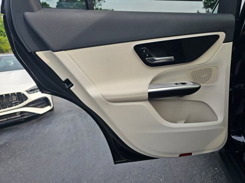 Certified 2025 Mercedes-Benz GLC 300 4MATIC image 26