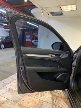Used 2023 Alfa Romeo Stelvio Veloce image 14