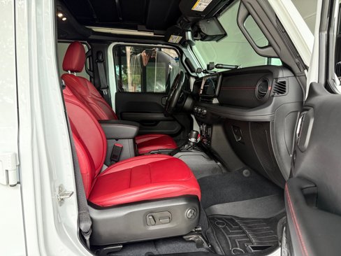 Used 2024 Jeep Wrangler Unlimited Rubicon 392 image 31