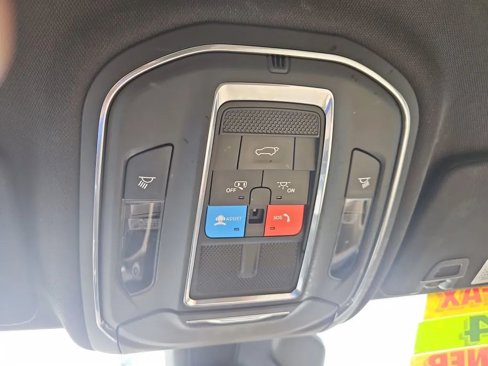 Used 2023 Jeep Grand Cherokee L Limited image 24