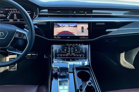 Used 2020 Audi S8 L w/ S8 Executive Package image 6