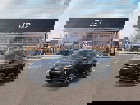 New 2025 Kia K4 LXS image 1
