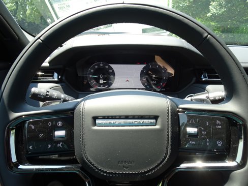 New 2026 Land Rover Range Rover Velar Dynamic SE image 25