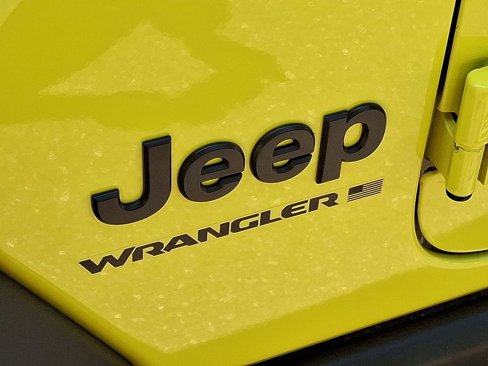 Used 2024 Jeep Wrangler Willys image 28