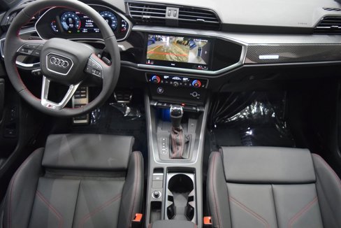 New 2025 Audi Q3 2.0T Premium Plus image 8