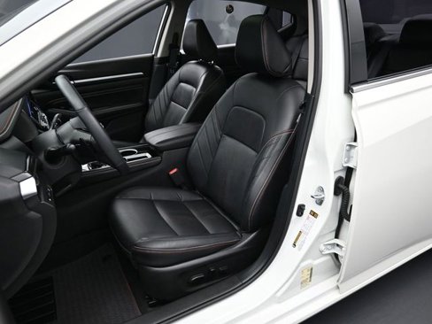 Used 2023 Nissan Altima 2.5 SR image 12