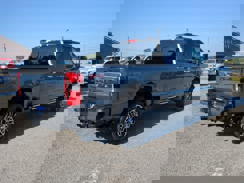 New 2026 Ford F350 Platinum image 3