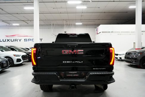 Used 2024 GMC Sierra 2500 Denali w/ Denali Reserve Package image 5