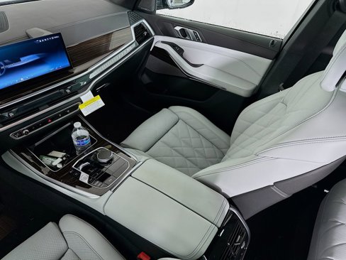 New 2026 BMW X5 xDrive40i w/ M Sport Package image 31