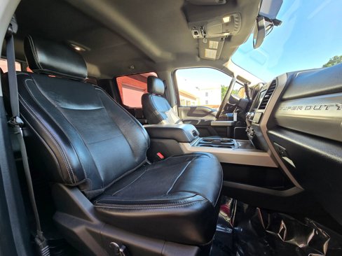 Used 2019 Ford F250 Lariat image 13