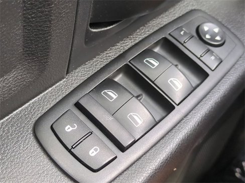 Used 2014 RAM 1500 Express image 19