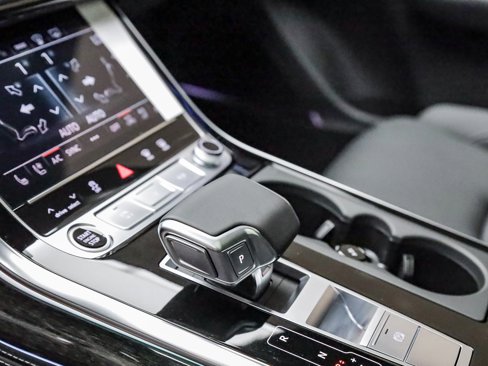 New 2025 Audi Q7 3.0T Prestige image 25