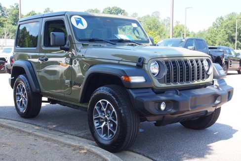 Used 2025 Jeep Wrangler Sport image 1