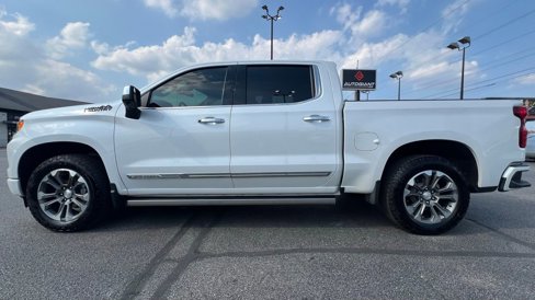 Used 2023 Chevrolet Silverado 1500 High Country w/ Z71 Off-Road Package image 3