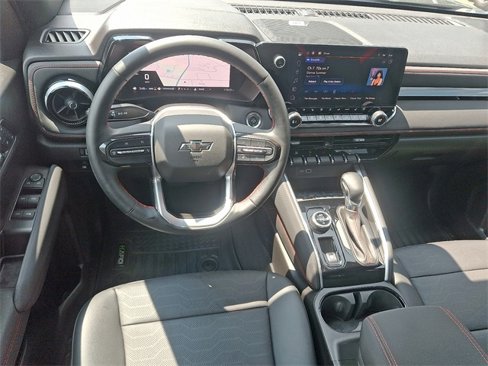 Used 2024 Chevrolet Colorado Z71 w/ Z71 Convenience Package 2 image 9
