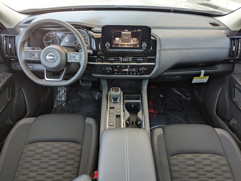 New 2025 Nissan Pathfinder SV image 10