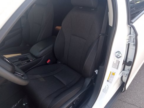 Used 2023 Honda Accord EX image 13