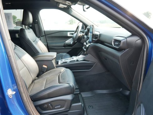 Used 2023 Ford Explorer ST w/ Technology Package image 16
