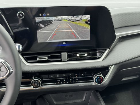 New 2026 Chevrolet Equinox LT image 4