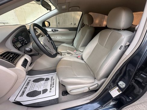 Used 2014 Nissan Sentra S image 9