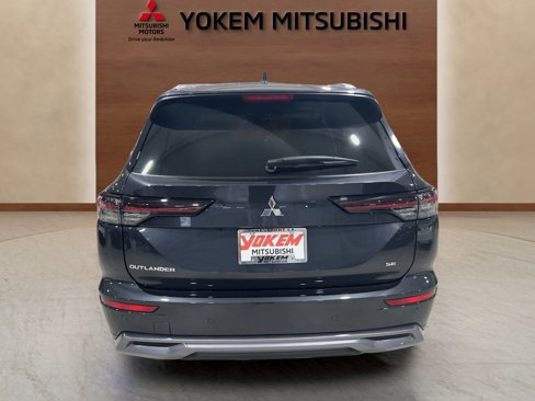 New 2025 Mitsubishi Outlander SEL image 4