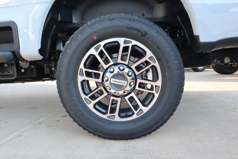 New 2026 Ford F250 Platinum w/ Platinum Plus Package image 22