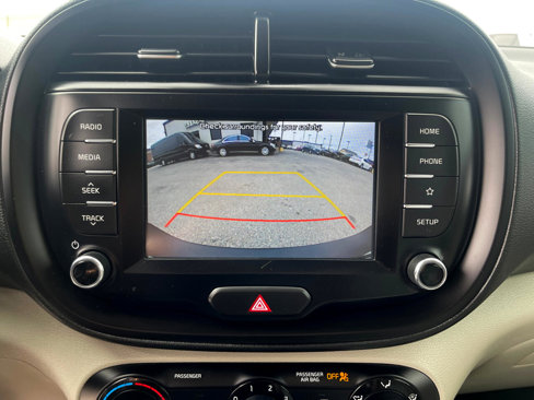 Used 2021 Kia Soul LX image 19