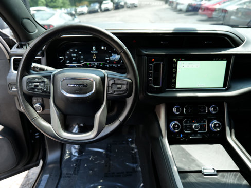 Used 2022 GMC Yukon Denali image 17