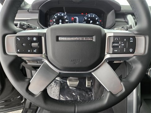 Certified 2024 Land Rover Discovery Dynamic SE image 21