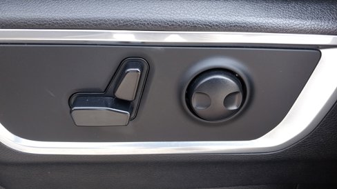 Certified 2025 RAM 1500 Laramie image 19