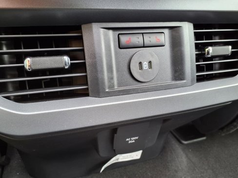 New 2025 Ford F350 Lariat w/ Lariat Ultimate Package image 16