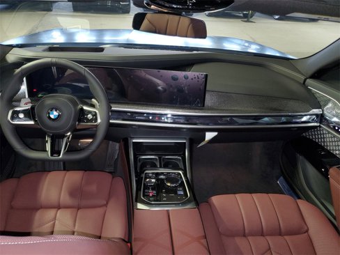 New 2026 BMW 760i xDrive w/ Executive Package image 13