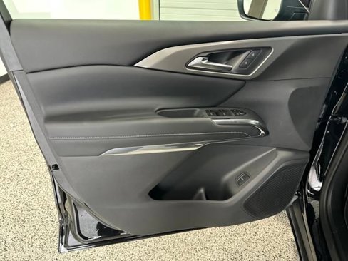 New 2026 Chevrolet Traverse LT w/ Driver Confidence Package image 4